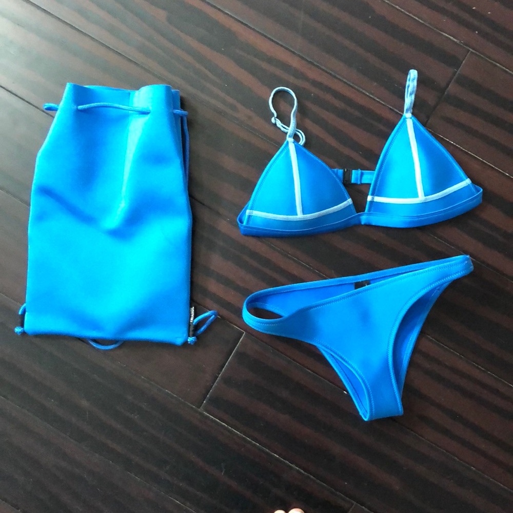 Billie sea salt Triangl Swimsuit set + bag